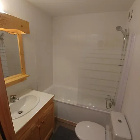 Duplex Avec Piscine - Les De Sorlin Apartment
